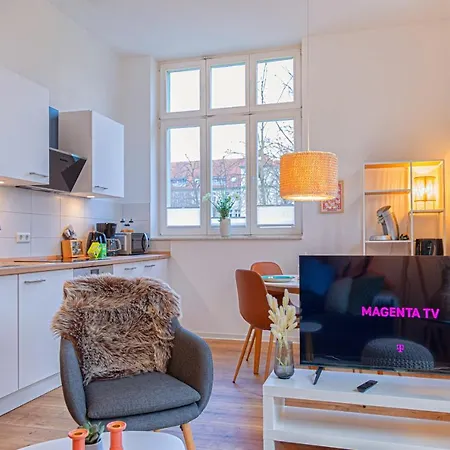 City-Apartment Fuer Geniesser Mit Schoener Terrasse Magdeburg Exterior photo